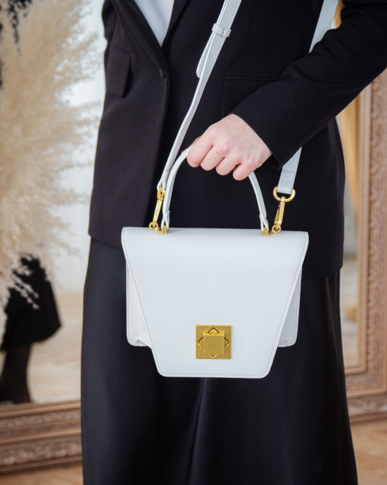 Сумка кросс-боди Y2133/white из натуральной кожи Сумка кросс-боди Y2133/white из натуральной кожи