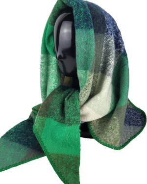 Косынка из мохера в технике кроше 20331/green